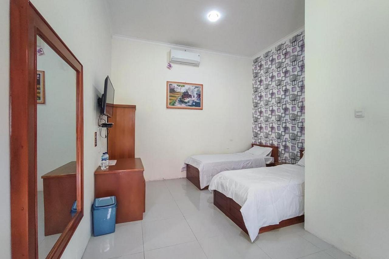 Reddoorz At Tanakatto Homestay Waikabubak Luaran gambar